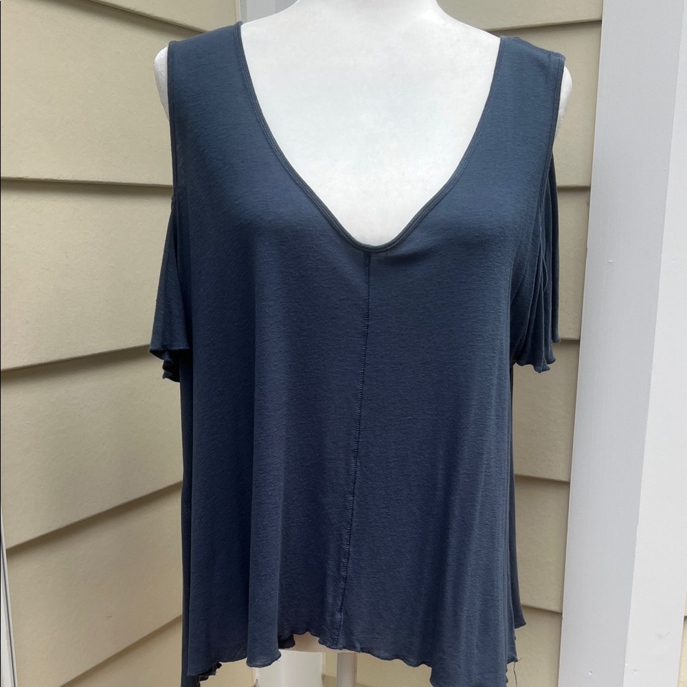 Free People Bittersweet Cold Shoulder Linen T Shirt Top Denim Blue Size Large - Picture 2 of 11